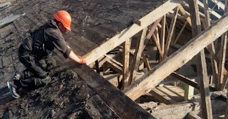 Профессиональный демонтаж стропильной системы от Сварной-Взь в Вязьме от 560 рублей.
